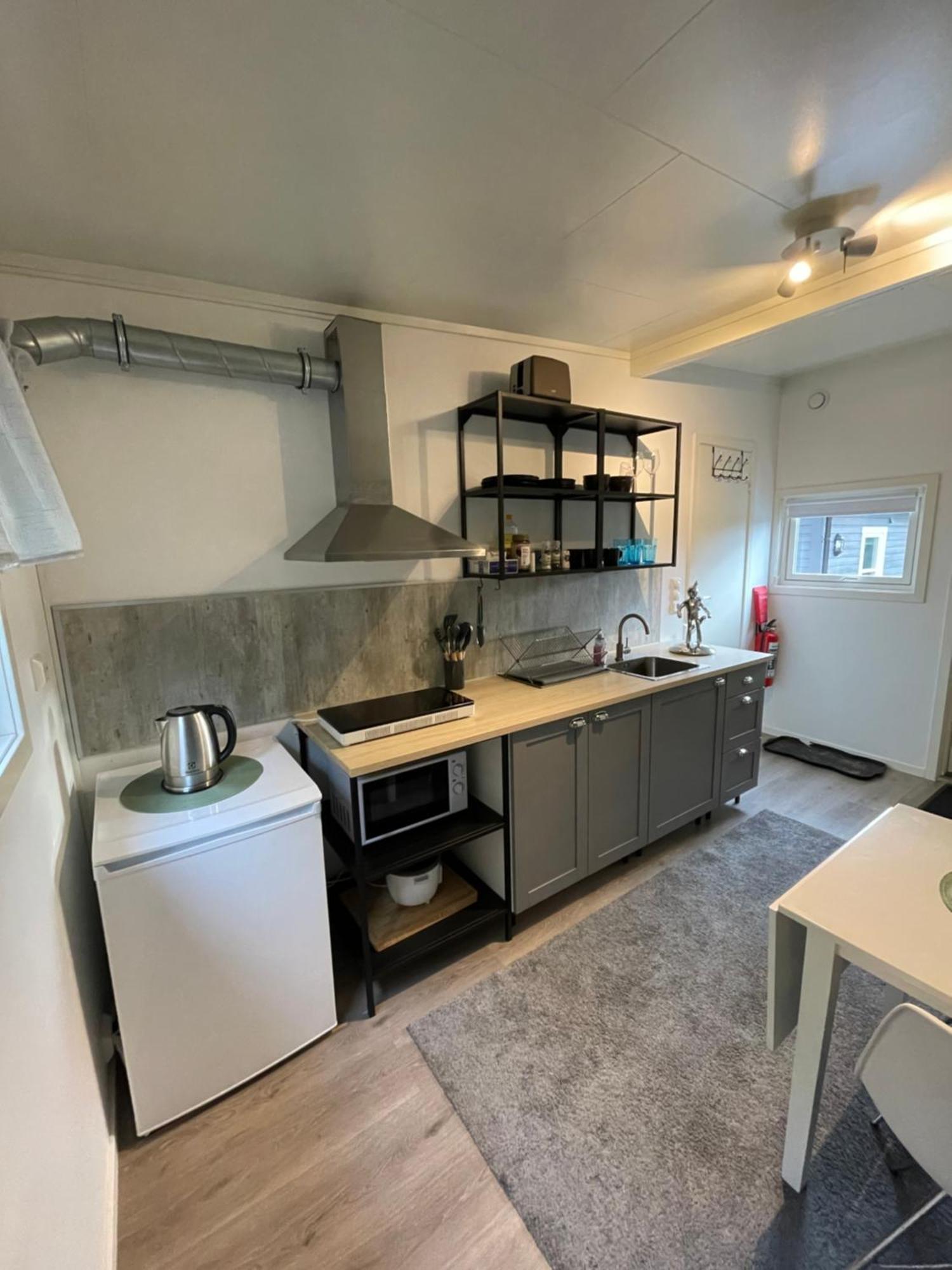 Small Cozy Apartment ترومسو المظهر الخارجي الصورة