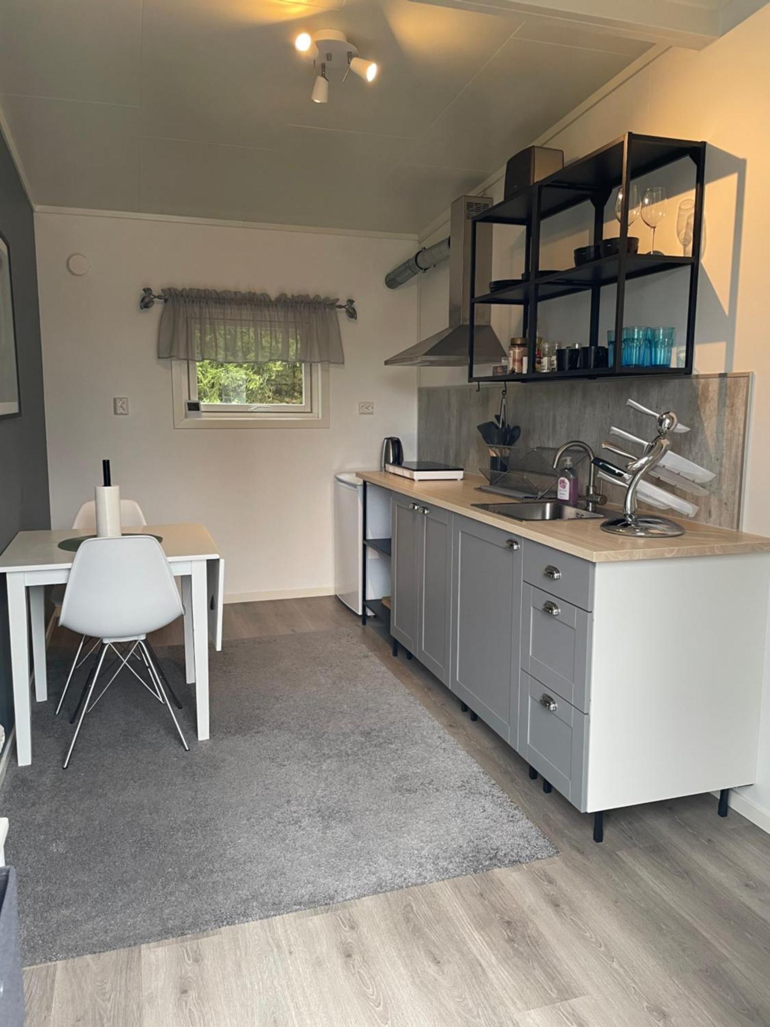 Small Cozy Apartment ترومسو المظهر الخارجي الصورة